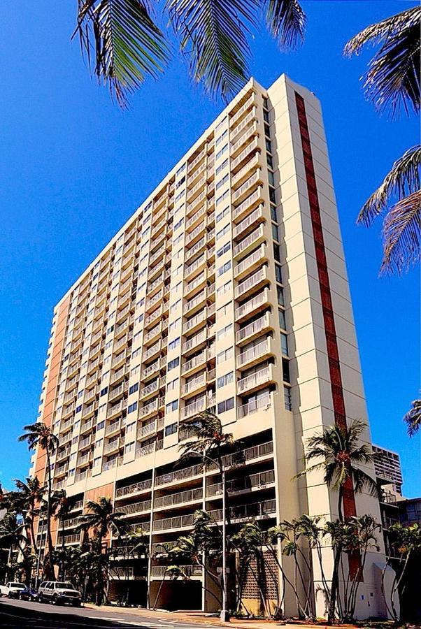 Waikiki Beach Condominiums Гонолулу Екстер'єр фото